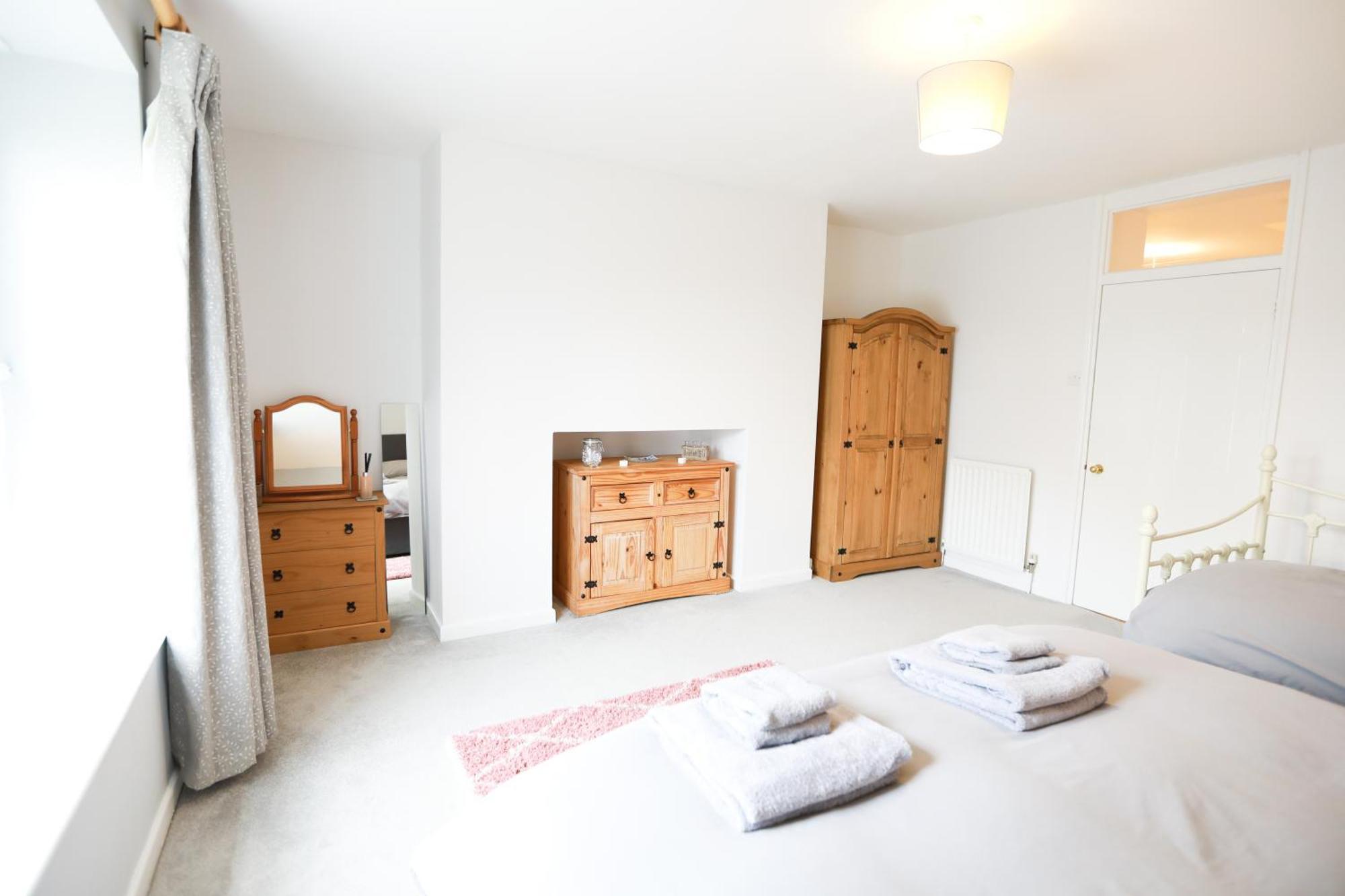 Woodside Ash Hot Tub & Pool Apartment Bideford Exterior photo