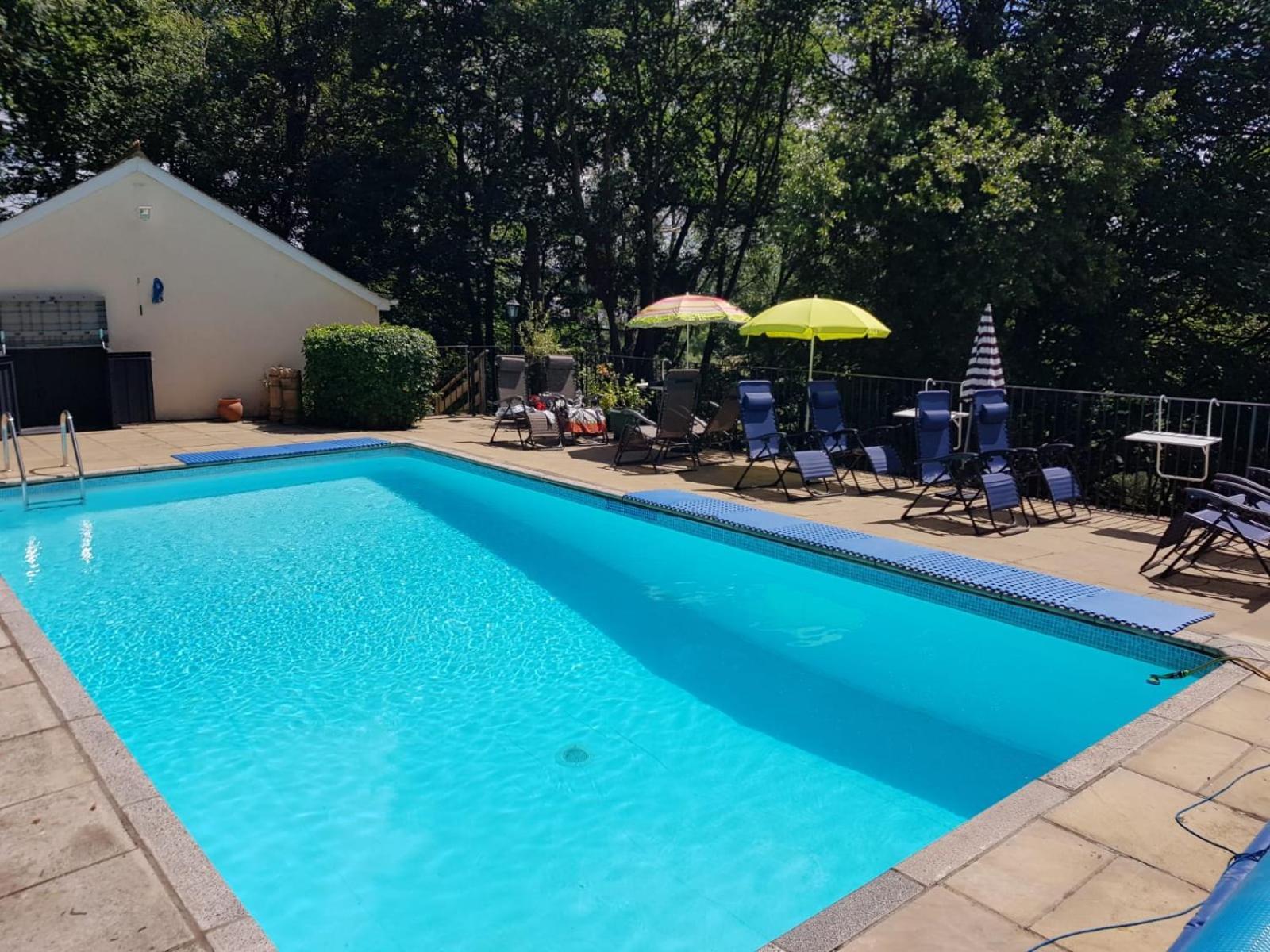 Woodside Ash Hot Tub & Pool Apartment Bideford Exterior photo